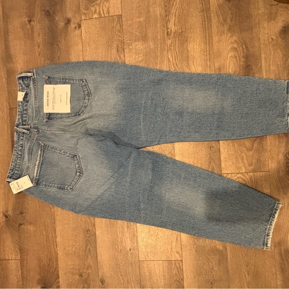 GOOD AMERICAN Relaxed Blue Jeans with Faded Distressing - Picture 2 of 3
